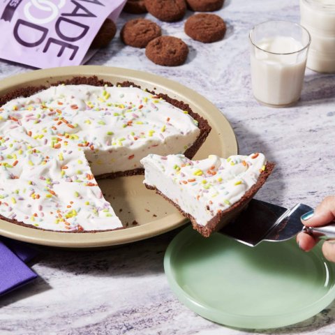 Pie plate with ice cream pie