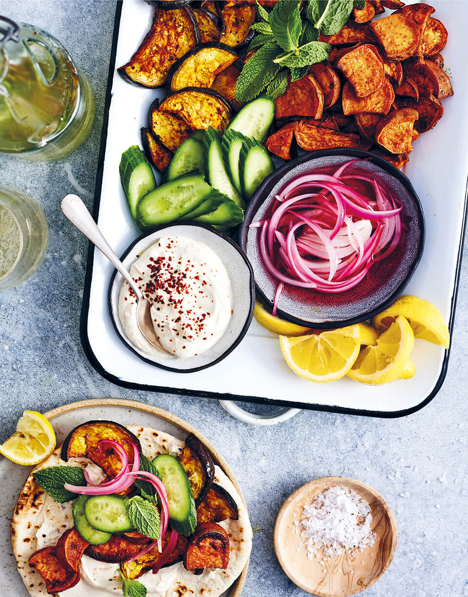 A tray with various shawarma ingredients