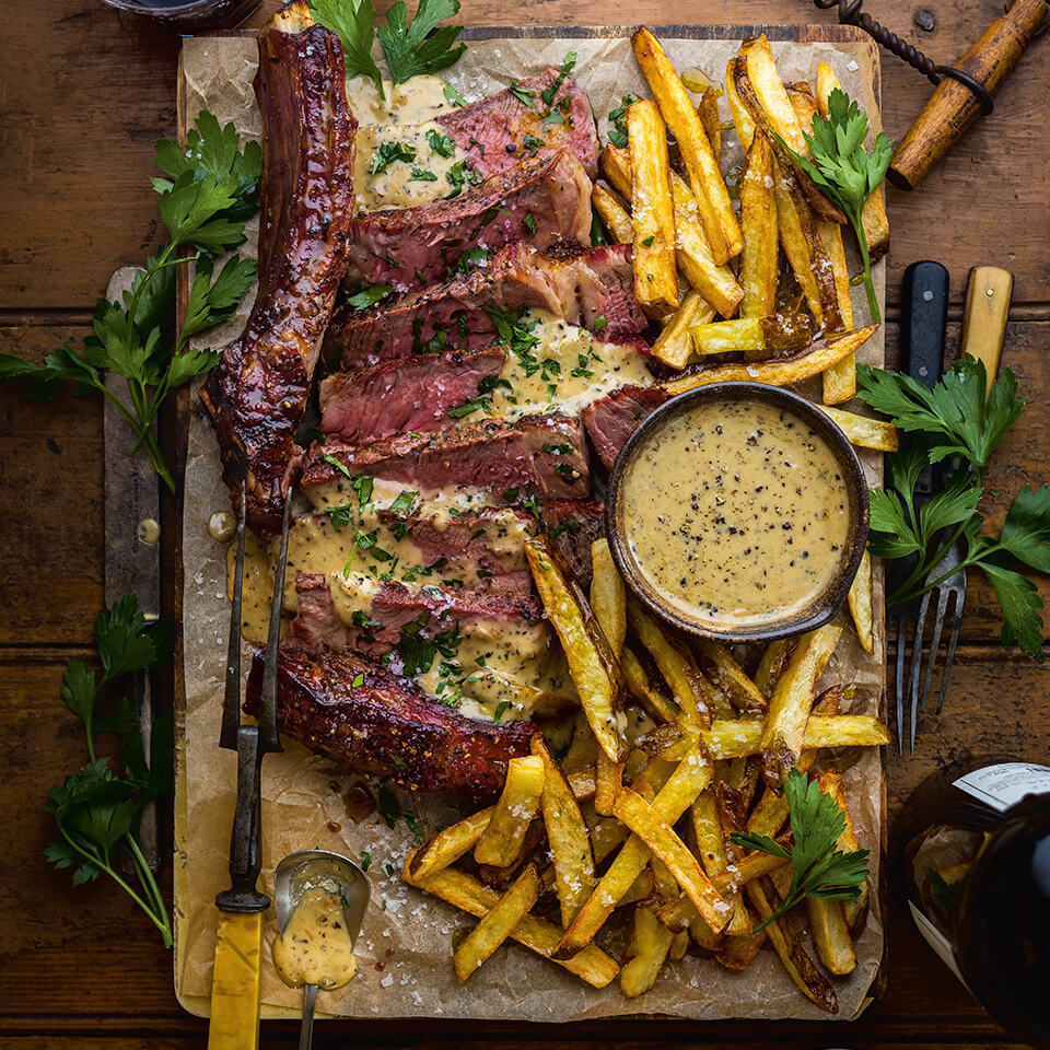 A recipe for steak frites with a whiskey sauce