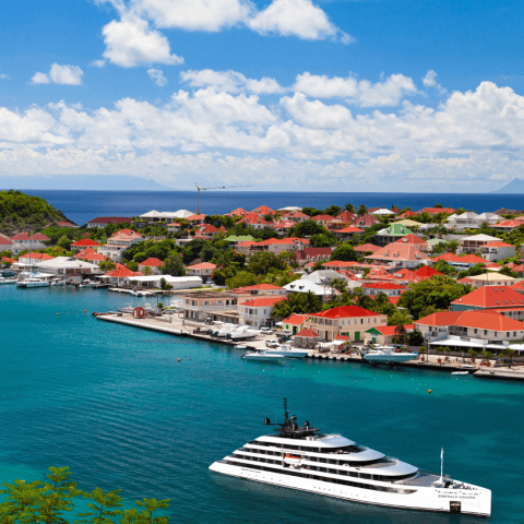 Emearld Sakara yacht in caribbean in Gustavia bay