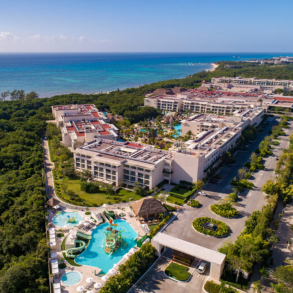 Beachfront resort setting at Paradisus Playa del Carmen, Mexico