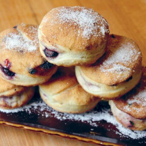 A pile of bannock on a plate