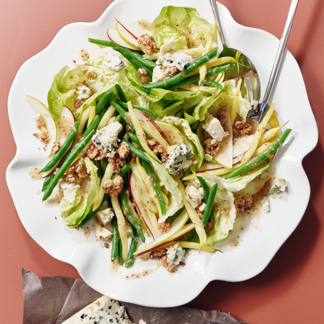 Green bean salad with blue cheese, apples and candied walnuts