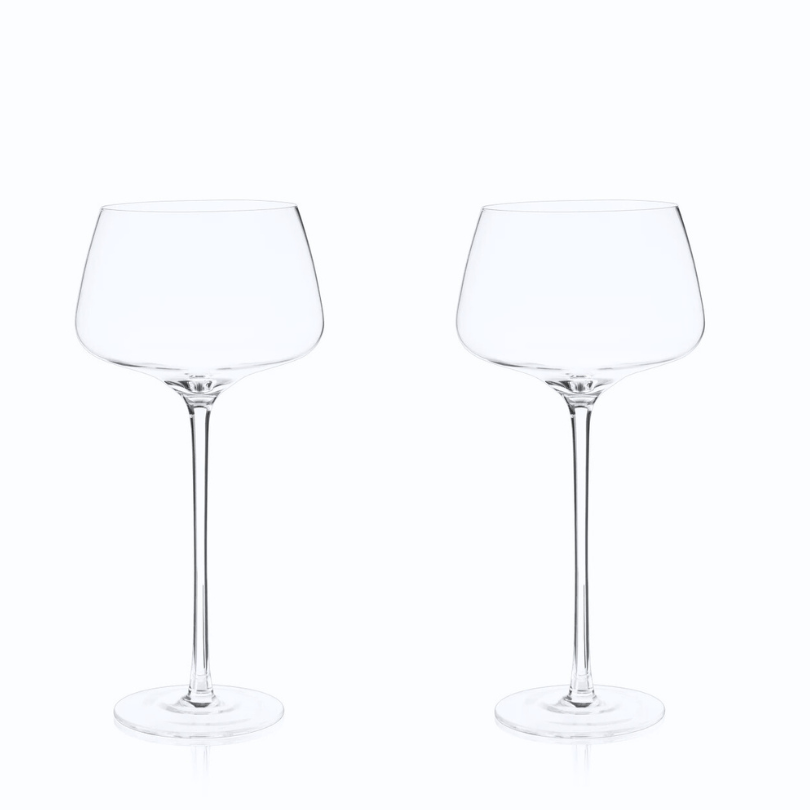 Made with genuine lead-free crystal, this elegant glass was created with a spritz cocktail in mind