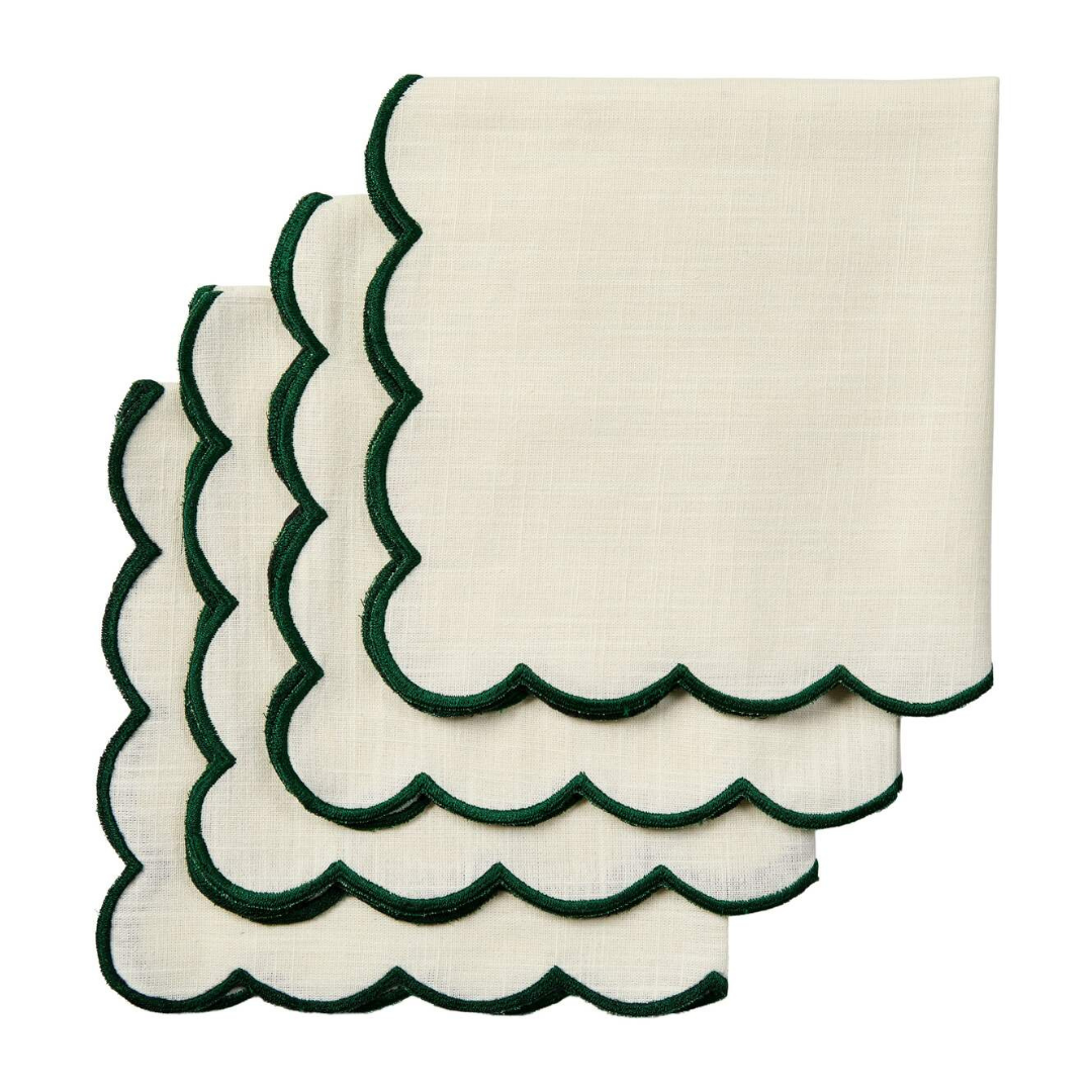 Canvas Square napkins with green scalloped edges