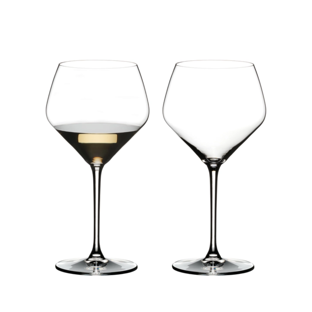 Riedel Extreme Oaked Chardonnay wineglass, enhances aromatics of full-bodied whites