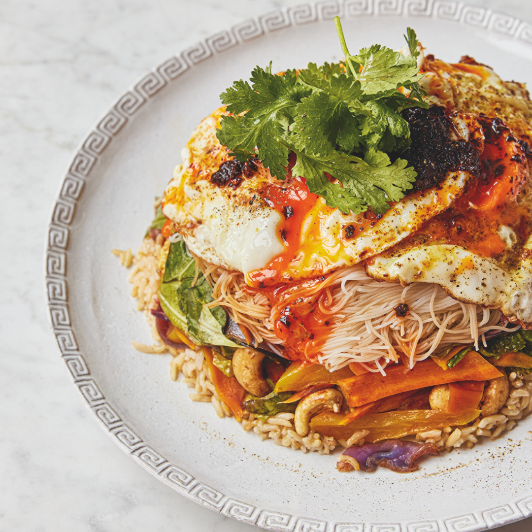 Jamie-Oliver-Quick-Upside-Down-Fried-Noodle-Rice-Bowl